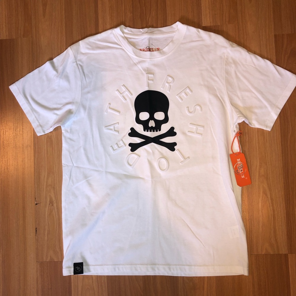White tee